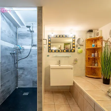 Le Grand Lapin Blanc