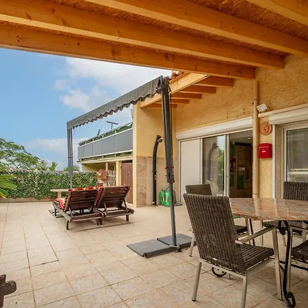 Le Grand Lapin Blanc Apartment