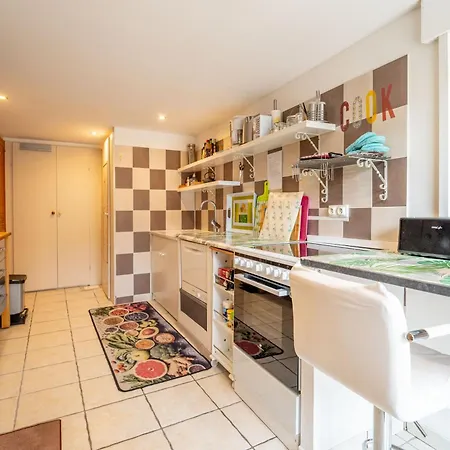 Le Grand Lapin Blanc Daire