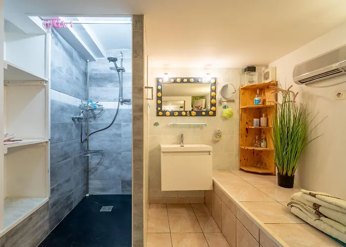 Le Grand Lapin Blanc